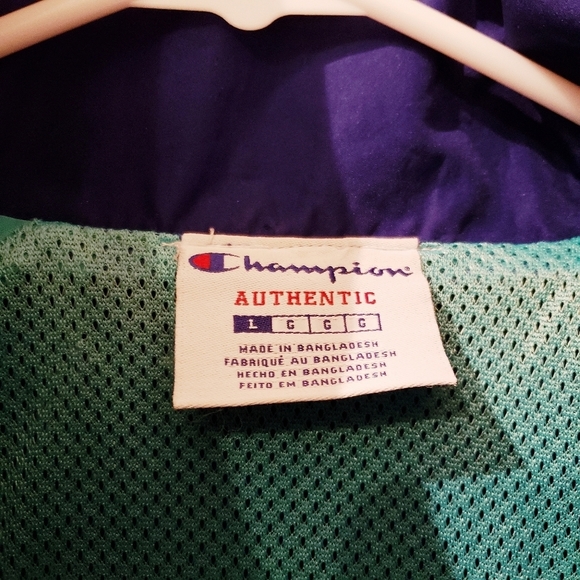 Womens Vintage Champion Windbreaker - Picture 4 of 8